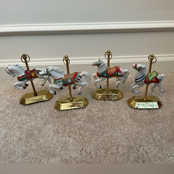 Hallmark Keepsake Ornaments. Vintage Tobin Fraley Carousel Horses. Set of 4. - Picture 3 of 9